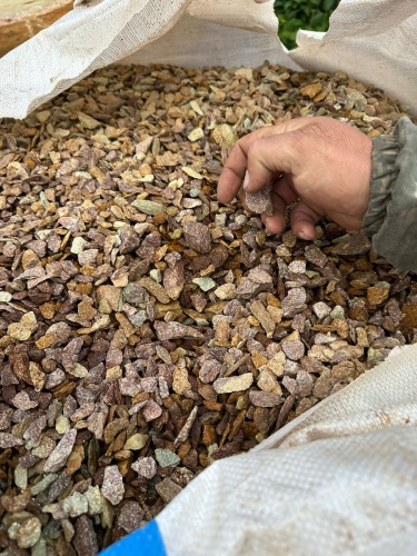 Златолит персиковый декоративная каменная крошка купить в Хотьково