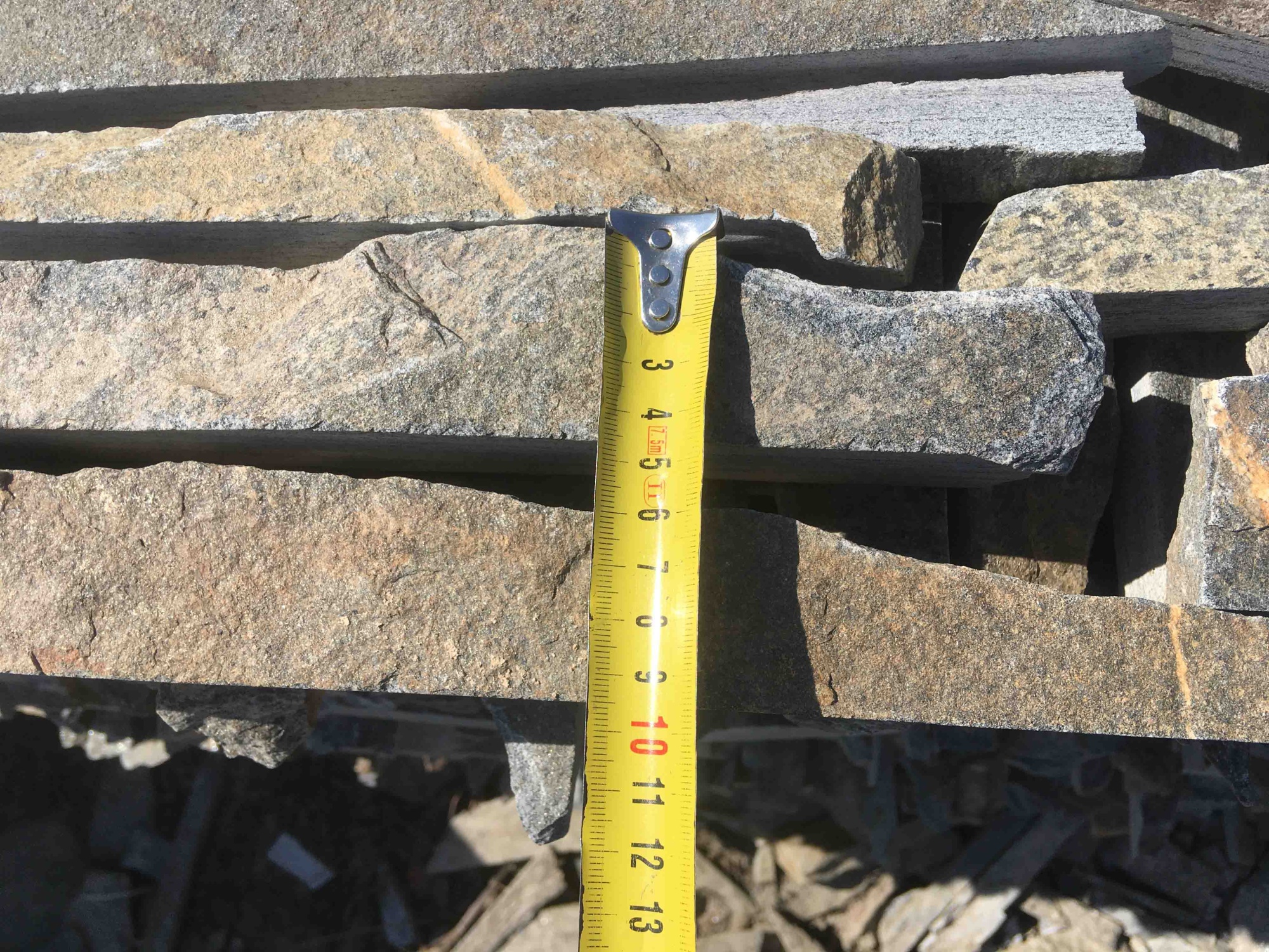 Горбушка златолит мультиколор для облицовки купить в Хотьково