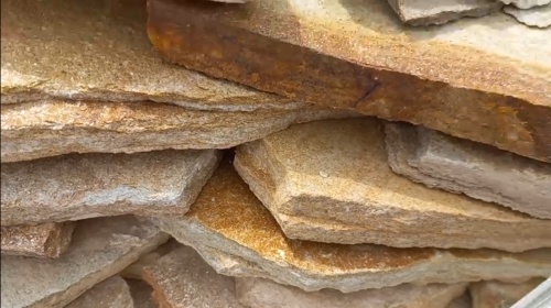 Плитняк златолит жёлтый золотистый для отмостки купить в Хотьково