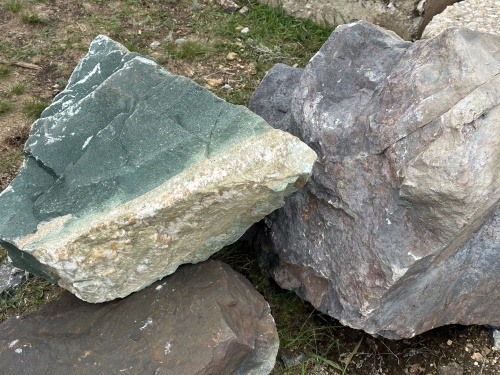 Камни для ландшафтного дизайна зелёные 10-60 килограмм купить в Хотьково