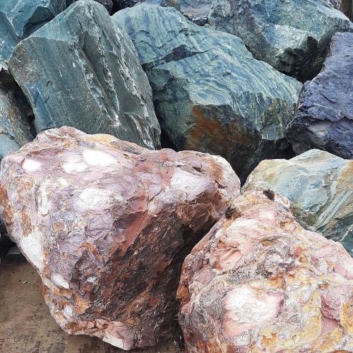Ландшафтные глыбы красно-фиолетовые 200-1000 килограмм купить в Хотьково
