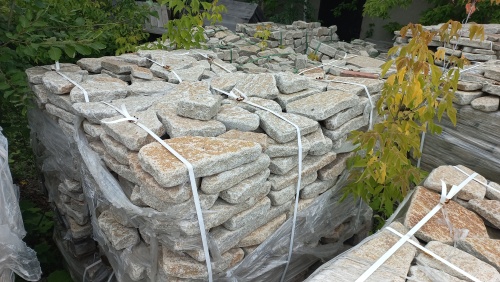 Гранитный плитняк галтованный для парковки купить в Хотьково