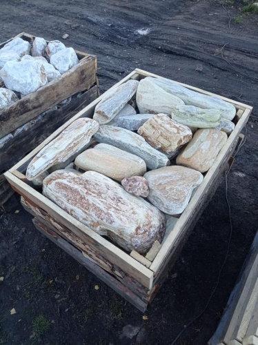 Златолит жёлтый, жёлто-зелёный глыбки и валуны для ланшафтного дизайна купить в Хотьково