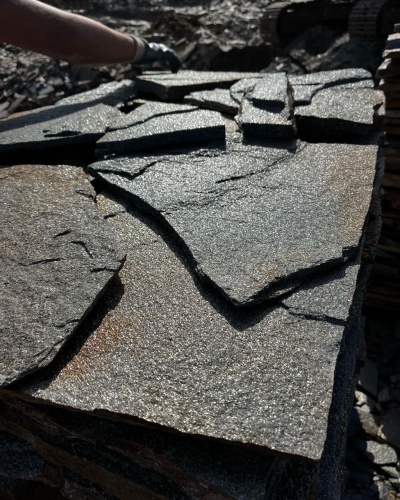 Плитняк златолит серебристый для фасада купить в Хотьково