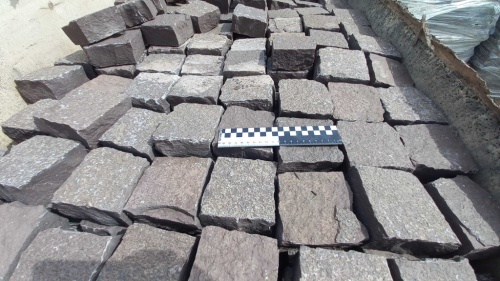 Лемезит колотая брусчатка 10 * 10 см. для парковки купить в Хотьково